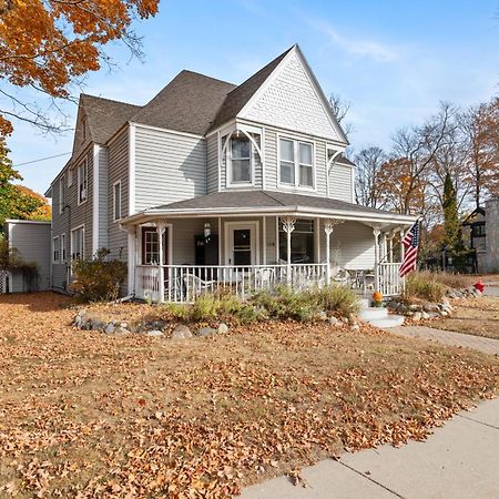 Charlevoix House - The Northside Bed & Breakfast エクステリア 写真