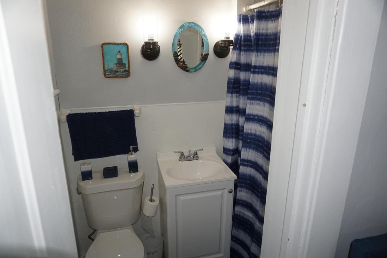 Charlevoix House - The Northside Bed & Breakfast エクステリア 写真