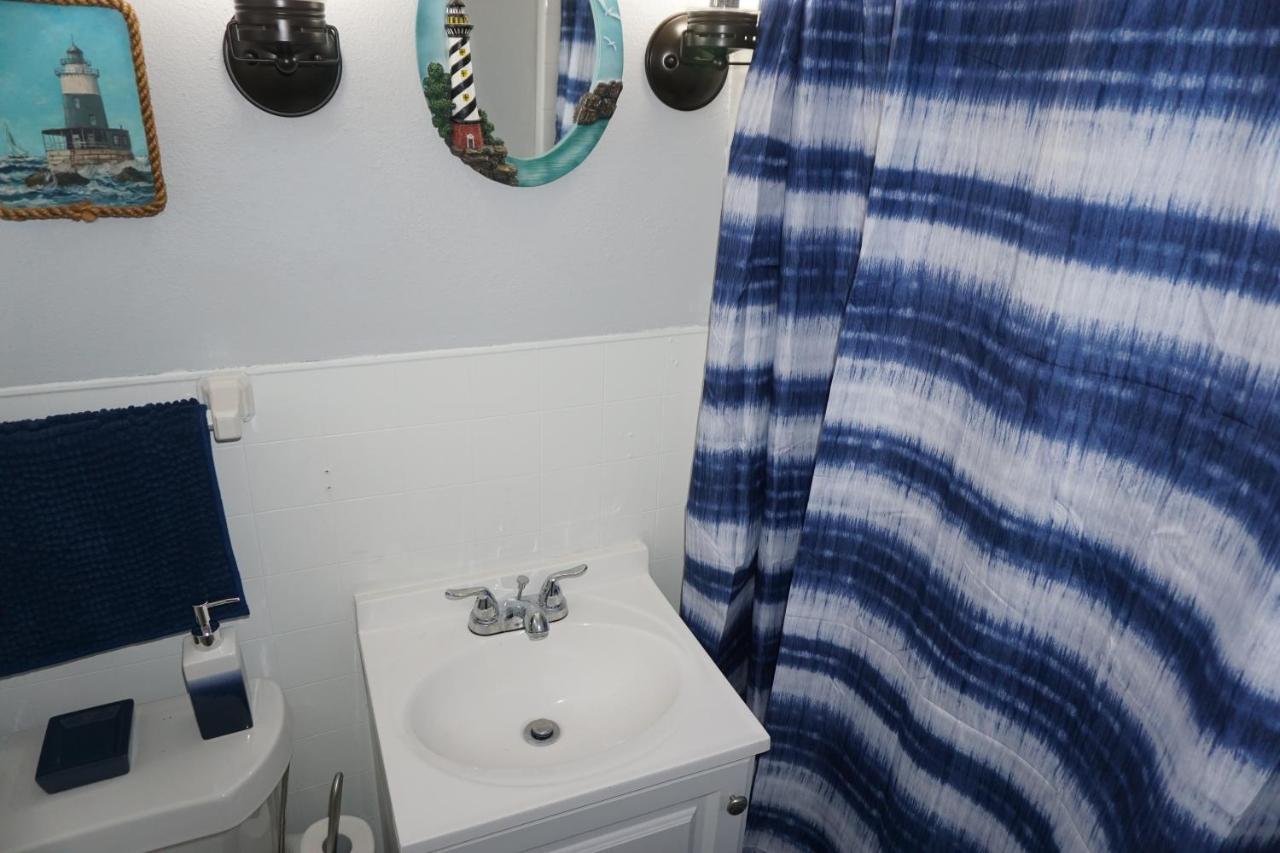 Charlevoix House - The Northside Bed & Breakfast エクステリア 写真