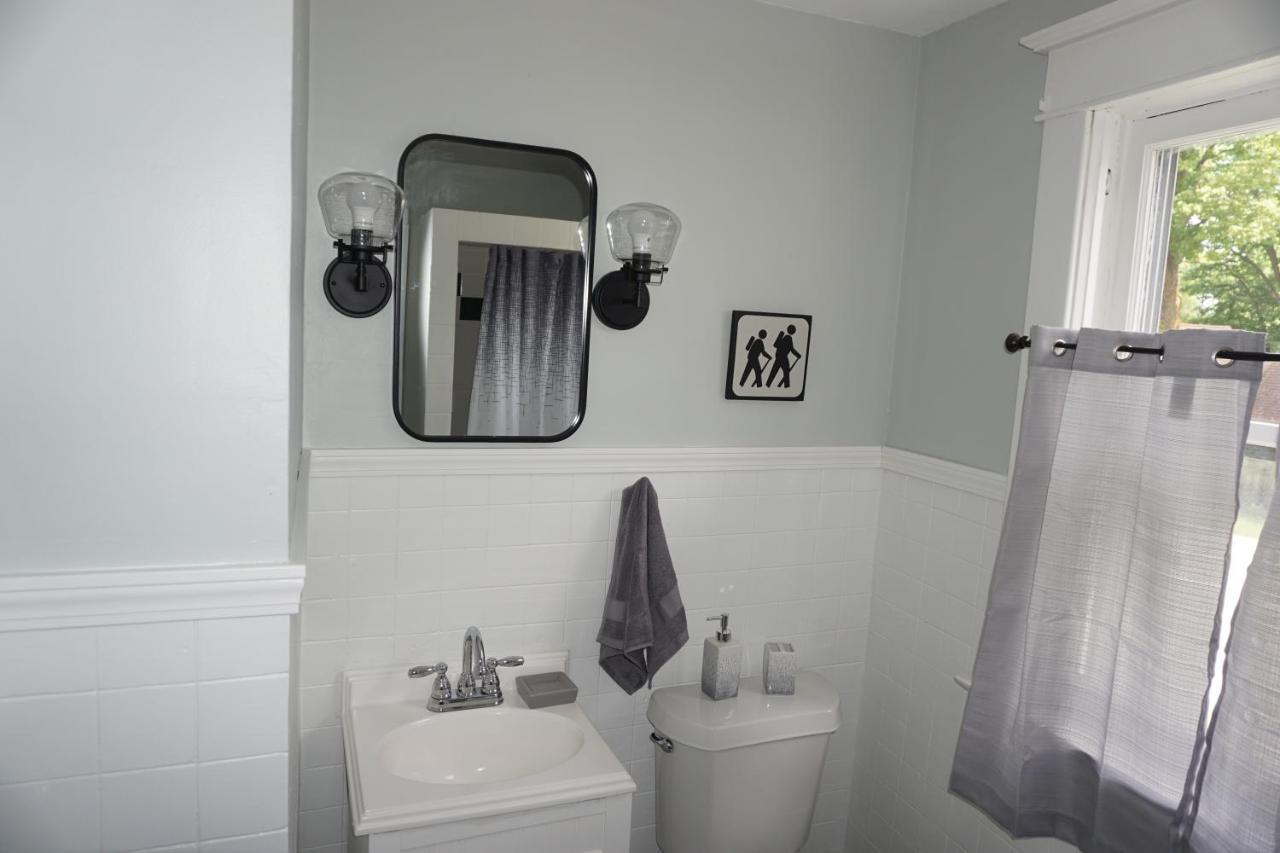 Charlevoix House - The Northside Bed & Breakfast エクステリア 写真