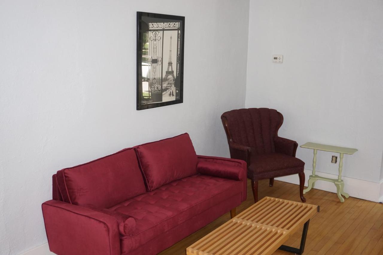 Charlevoix House - The Northside Bed & Breakfast エクステリア 写真