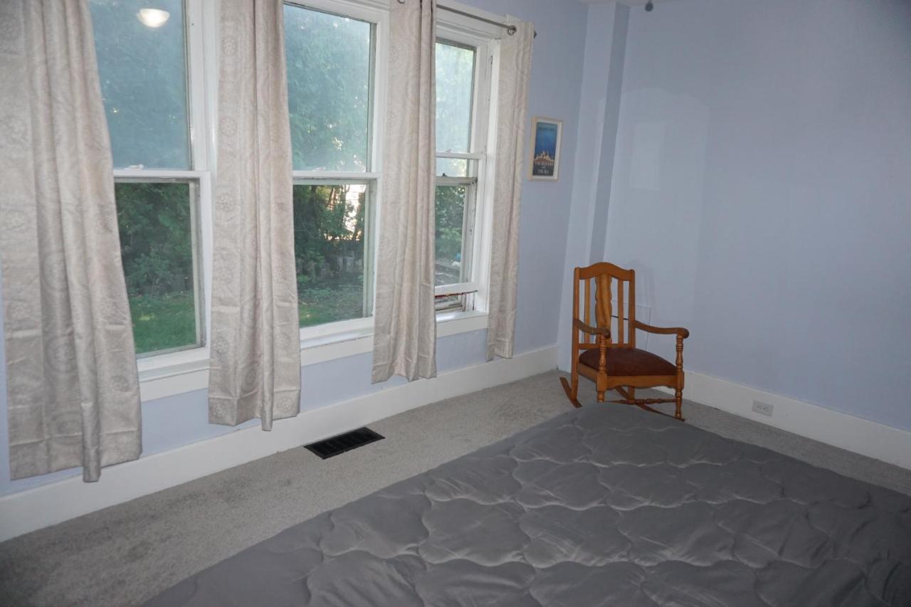 Charlevoix House - The Northside Bed & Breakfast エクステリア 写真